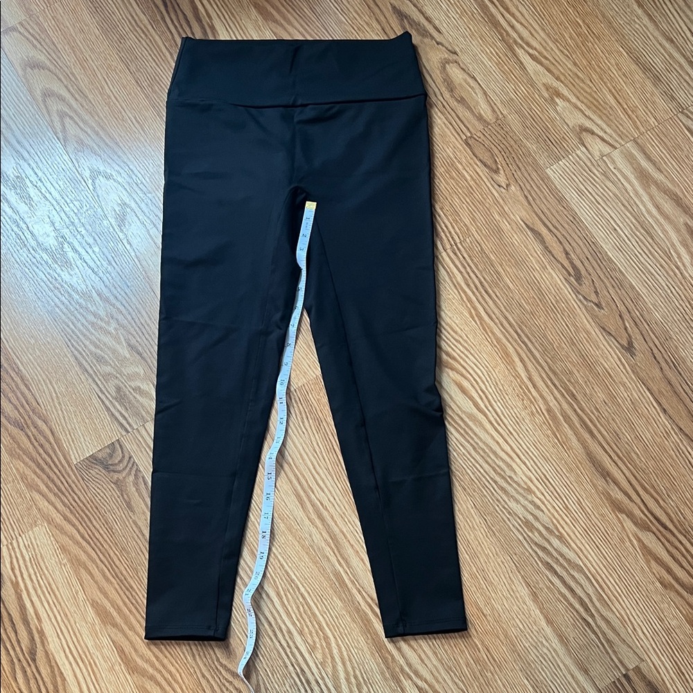 Sleek Black Women's Leggings